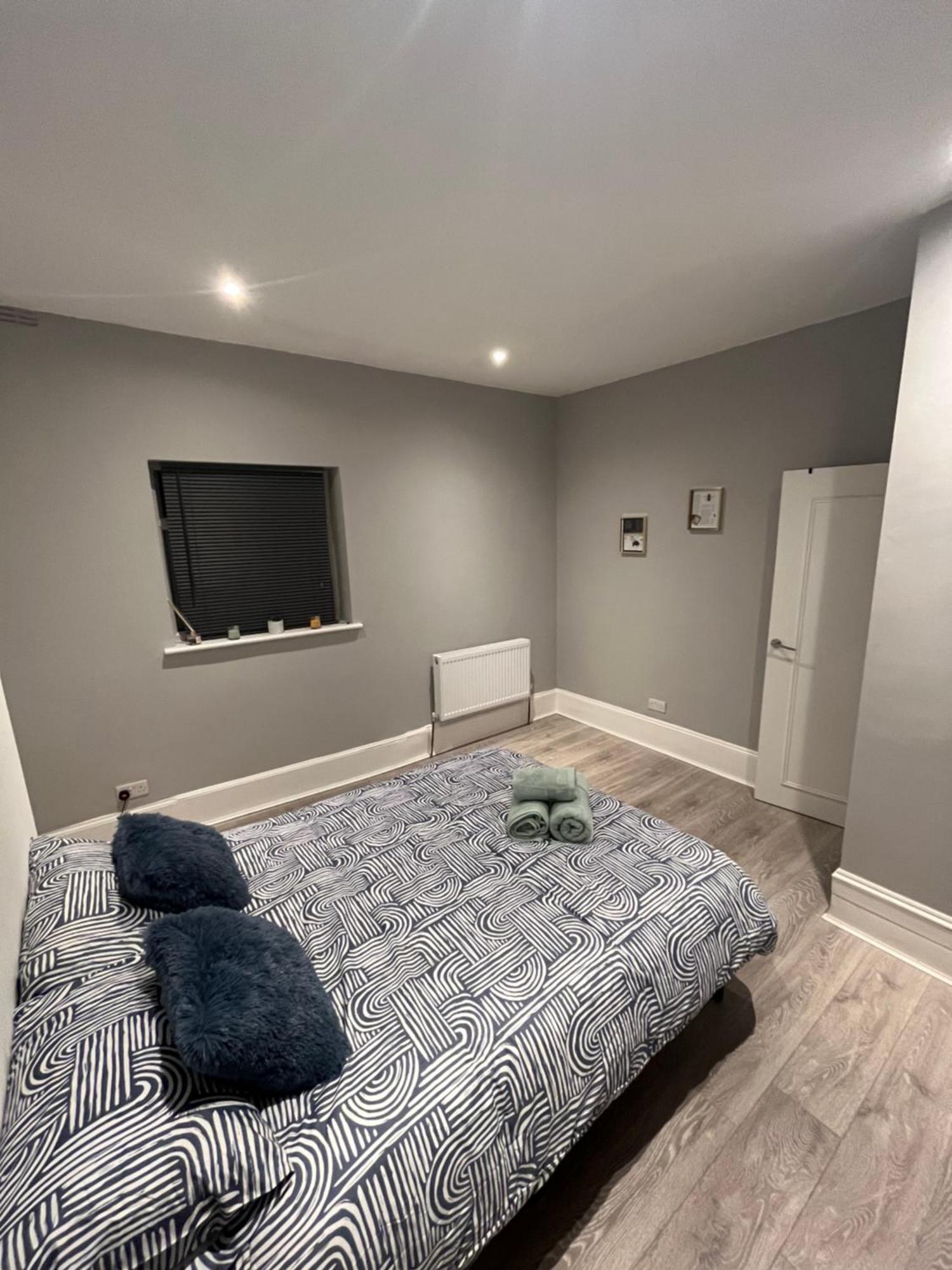 شقة Cozy Two Bed In Brixton Next To Station لندن المظهر الخارجي الصورة